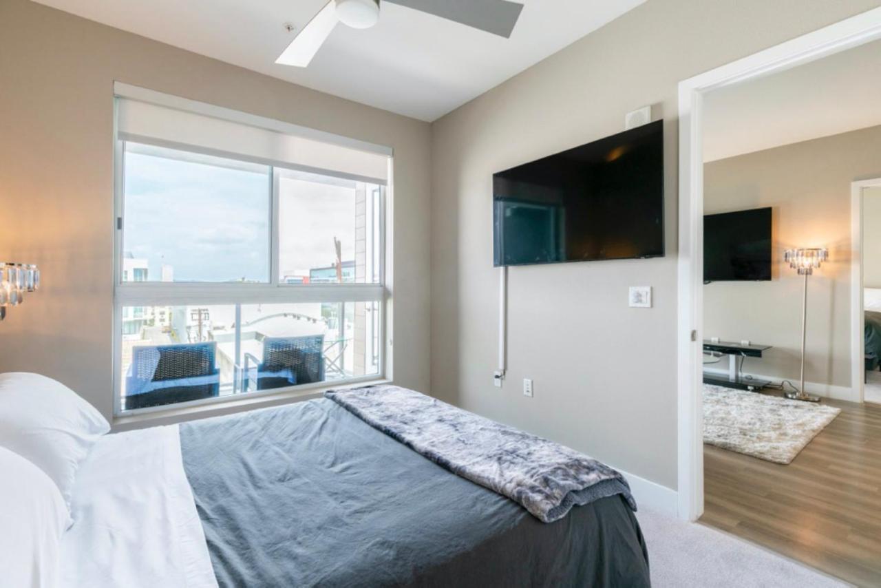 New Construction Modern Luxury Views Pool & Patio An Apartment *